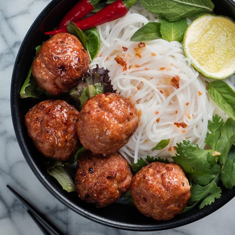 Bun Cha - Vietnamese Grilled Pork With Rice Noodles - Glebe Kitchen