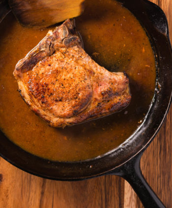 pan fried pork chops with chipotle gravy