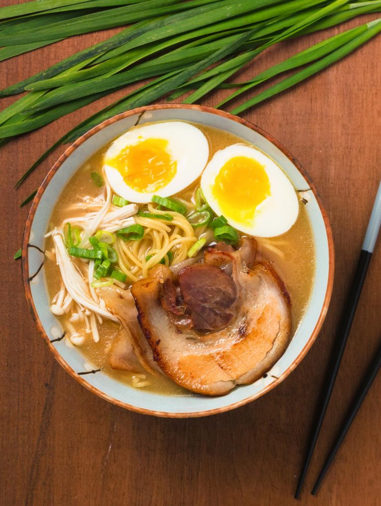 tonkotsu ramen at home - glebe kitchen