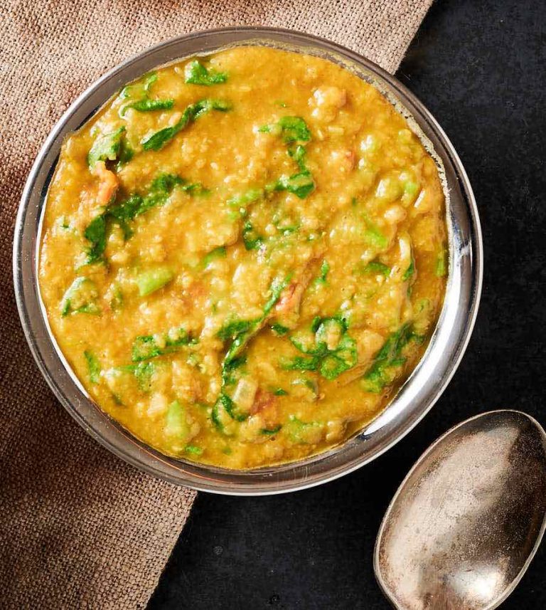 indian lentil curry with spinach - glebe kitchen