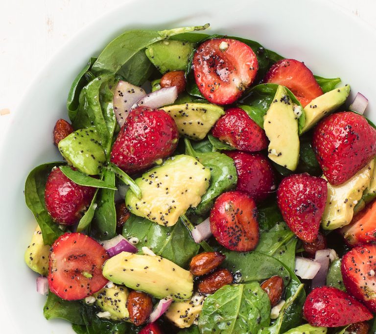 spinach salad with strawberries and poppyseed dressing - glebe kitchen