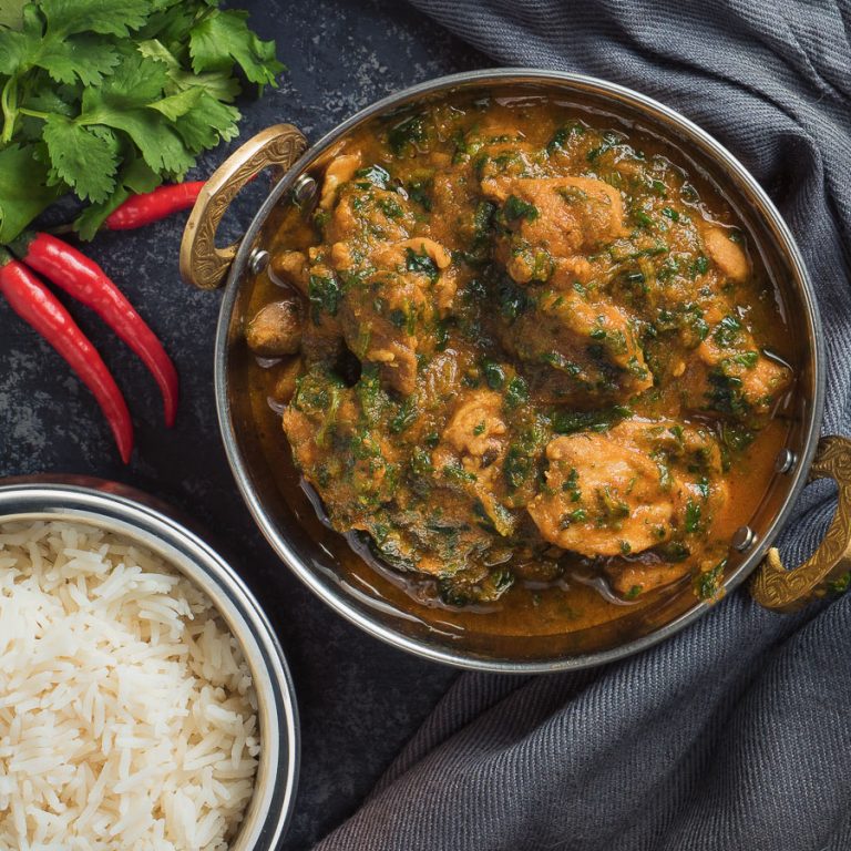 nearly restaurant style chicken saag curry - glebe kitchen