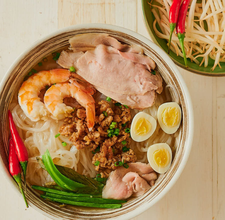 hu tieu - vietnamese pork and seafood noodle soup - glebe kitchen